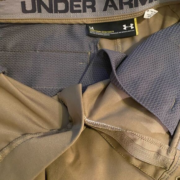 UNDER ARMOUR SIZE 14 TAN SHORTS - Picture 2 of 7